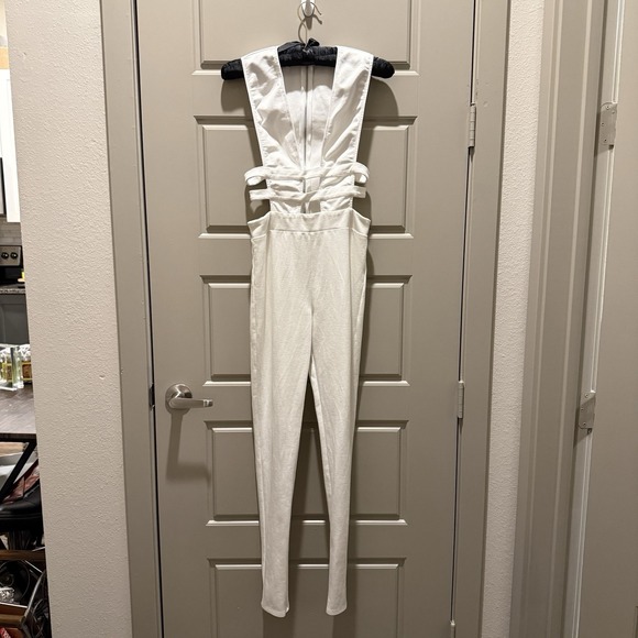 Fashion Nova Pants - Fashion Nova White Strappy Cut-Out Jumpsuit – Size Small